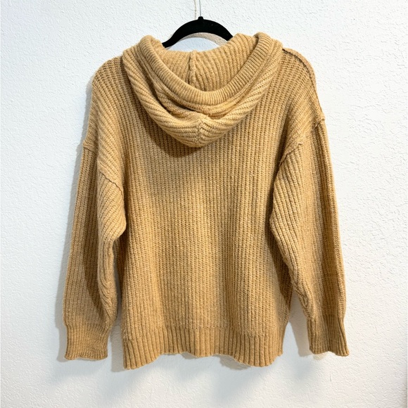 American Eagle Sweater Oversized Hoodie Honey Tan Womans XS - Picture 2 of 6